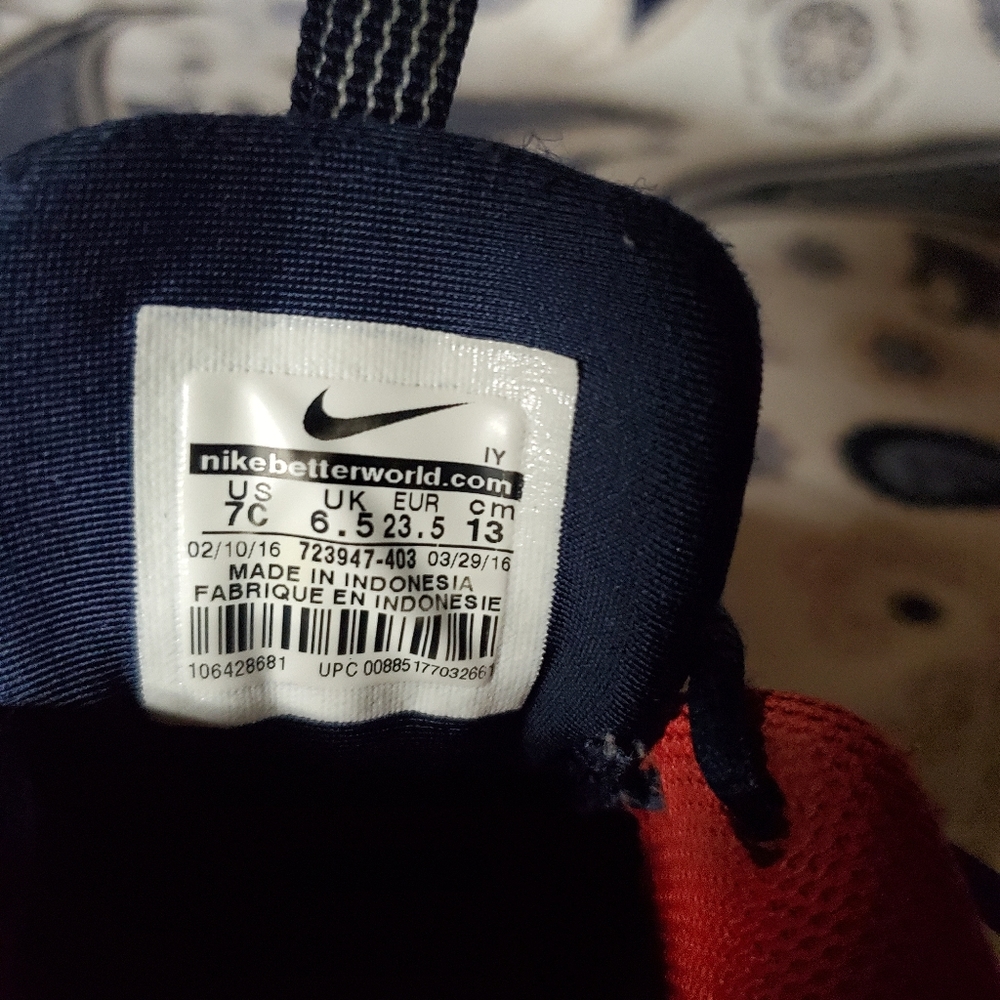 NIKE - Picture 8 of 8